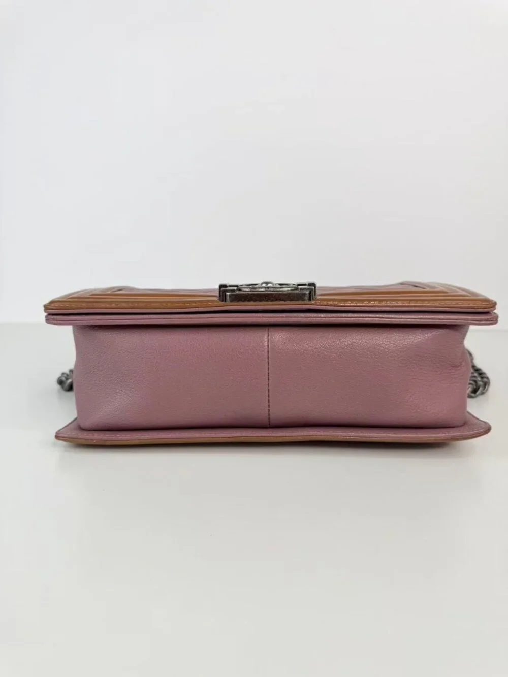 Channel boy flag bag